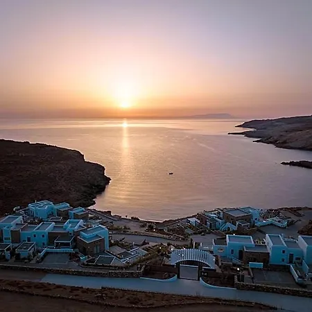 Hotel Semeli Coast Mykonos Curio Collection By Hilton 4*